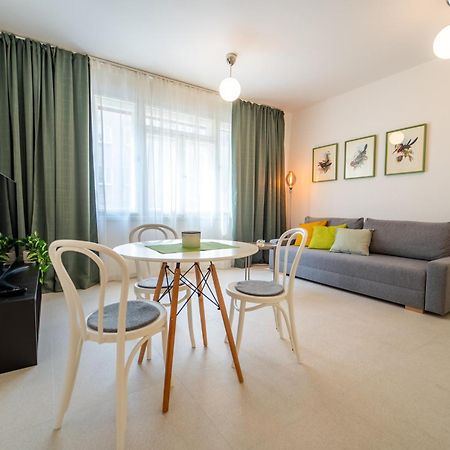 Verve Home Old Town Dunajska 2 Bratislava Buitenkant foto